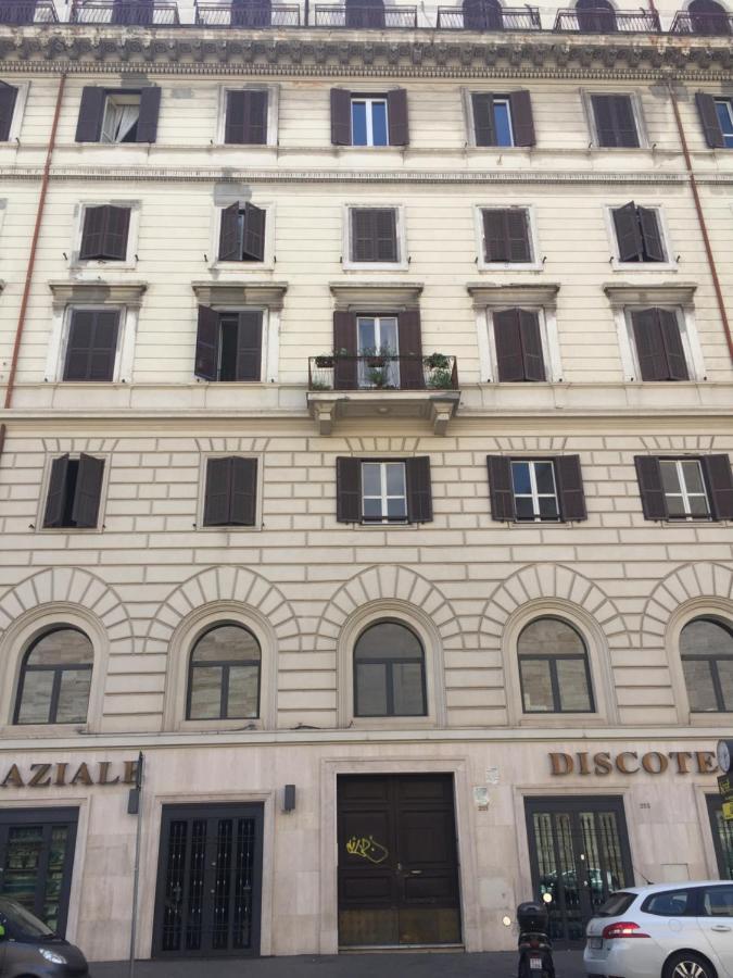 Appartamento Vicino Stazione Termini E Colosseo Rom Exteriör bild